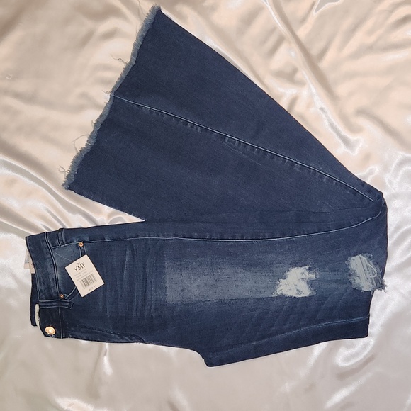 YMI Women's Extreme Fit & Flare Jeans | Sz 11 - Picture 5 of 7